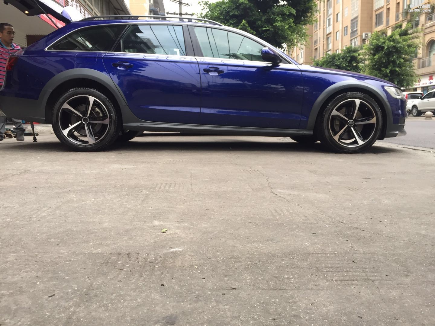 奧迪a6 allroad 升級(jí)19寸奧迪刀鋒鍛造輪轂