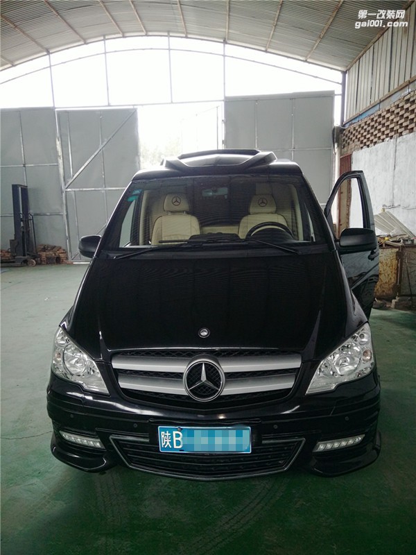 奔馳威霆商務(wù)車(chē)改裝