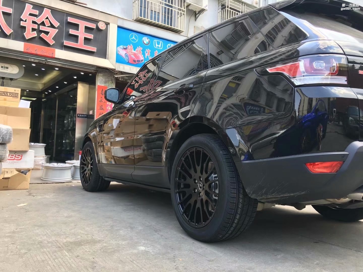 路虎，換 私人定制鍛造  21寸 完工！
