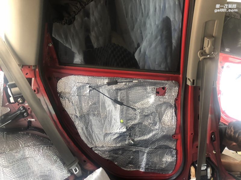 汕頭市星悅汽車音響改裝-汕頭汽車隔音降噪專家本田飛度全車隔音升級(jí)STEG意大利史泰格全車隔音降噪