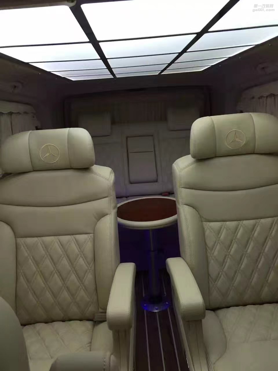 威霆內(nèi)飾改裝加裝電動(dòng)航空按摩座椅電動(dòng)門