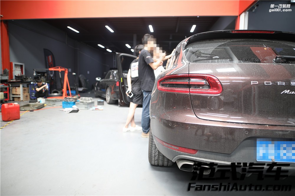 【瀟灑】保時(shí)捷Macan 2.0T 刷ecu動(dòng)力升級(jí) 范式汽車無(wú)與倫比的刺激！