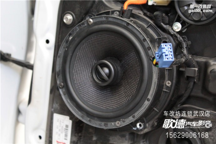 武漢朗行改裝霸克和斯派朗汽車音響 車改坊連鎖歌德店