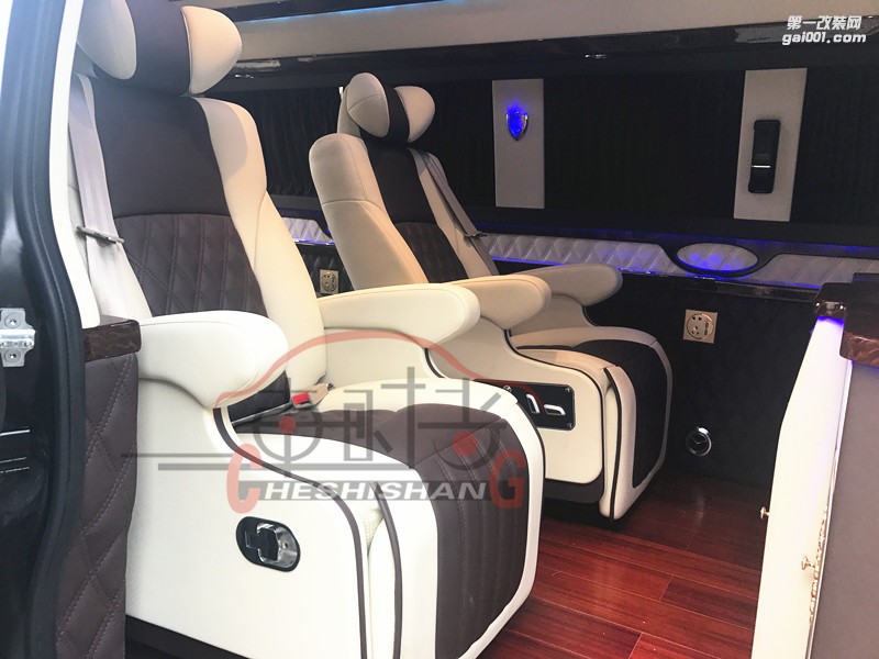 鄭州GMC內(nèi)飾定制改裝/鄭州車時(shí)尚商務(wù)車內(nèi)飾改裝