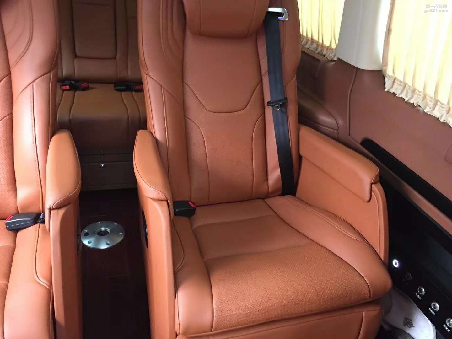 奔馳v260新威霆電動(dòng)航空座椅電動(dòng)門改裝