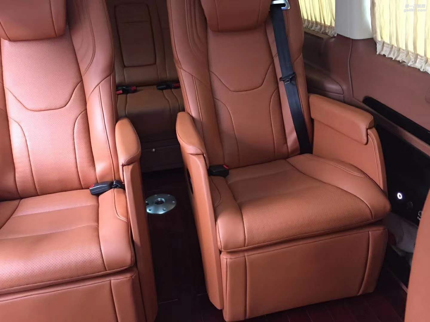 奔馳v260新威霆電動(dòng)航空座椅電動(dòng)門改裝