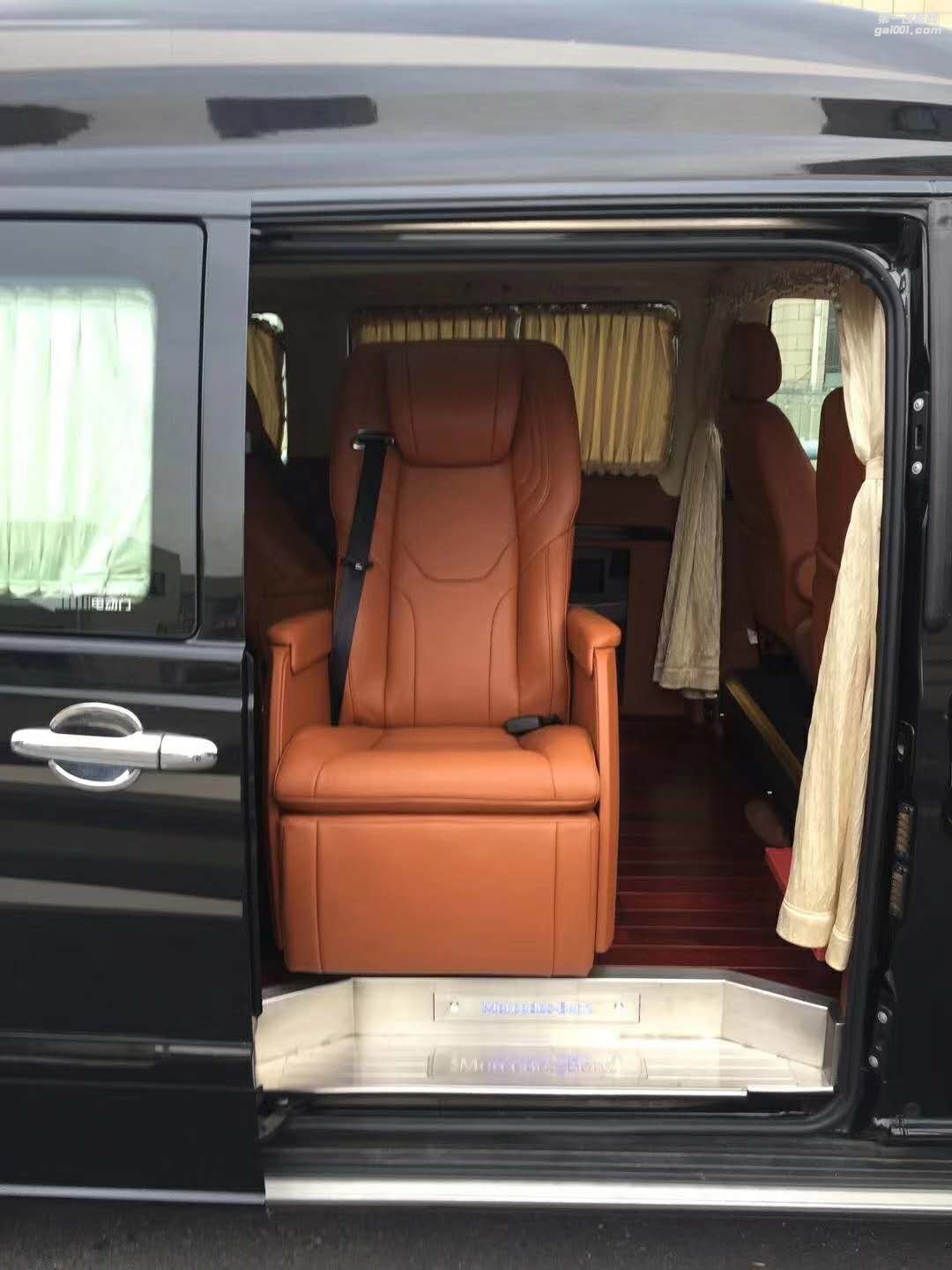 奔馳v260新威霆電動(dòng)航空座椅電動(dòng)門改裝