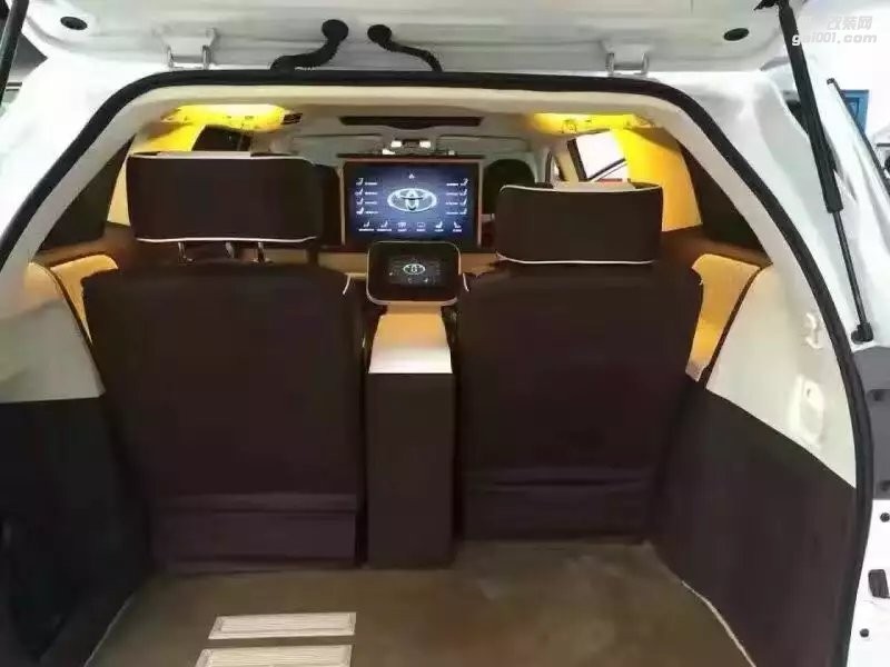 豐田埃爾法塞納航空電動(dòng)按摩座椅改裝