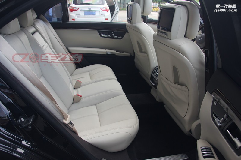奔馳S350內(nèi)飾改裝 成都奔馳內(nèi)飾改裝 真皮座椅 車之綺內(nèi)飾改裝中心