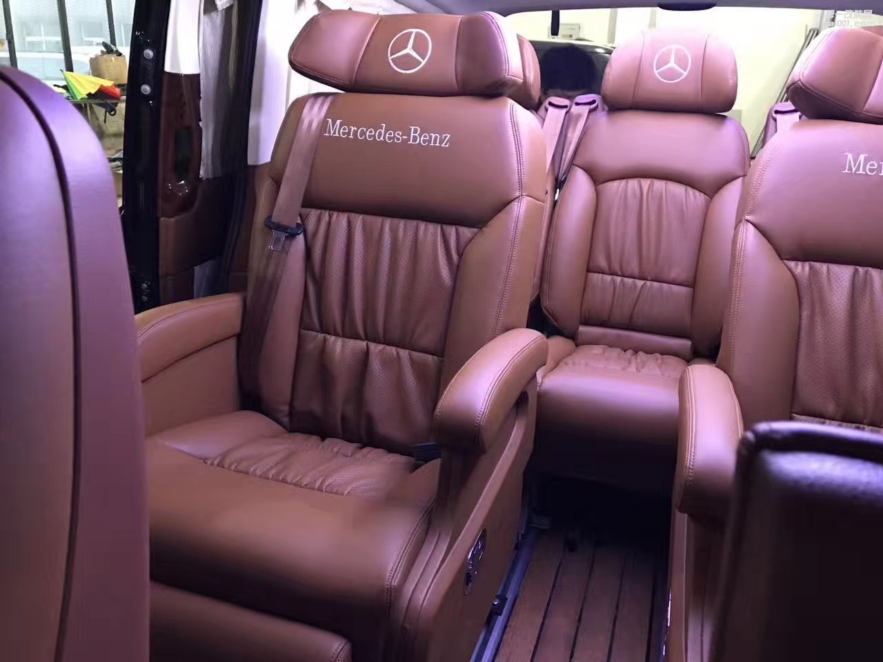 唯雅諾內(nèi)飾電動航空座椅改裝