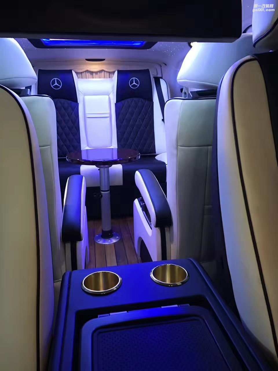唯雅諾內(nèi)飾電動航空座椅改裝