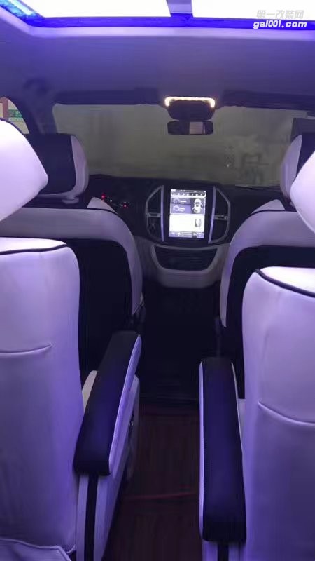 唯雅諾內(nèi)飾電動航空座椅改裝