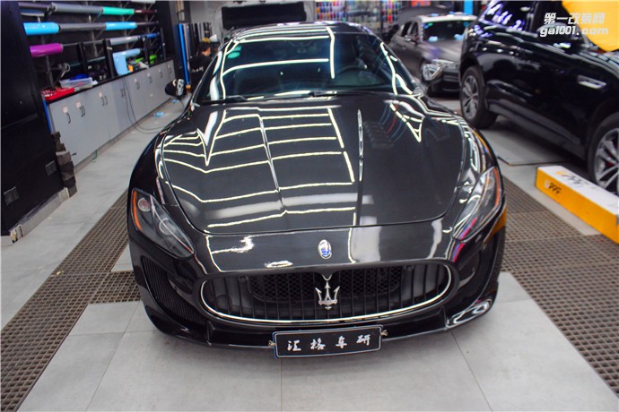 汽車大燈透明保護(hù)膜長(zhǎng)沙進(jìn)口保護(hù)膜瑪莎拉蒂尾燈黑膜個(gè)性燈膜