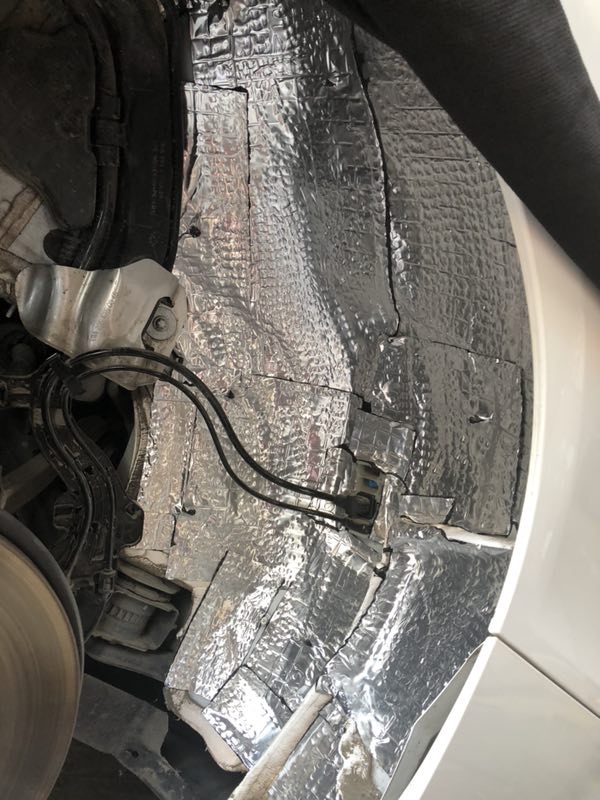 奔馳C200轎跑與噪聲隔絕全車意大利STEG史泰格隔音降噪汕頭星悅音響隔音解決車內(nèi)共振降低風(fēng)噪路噪胎噪