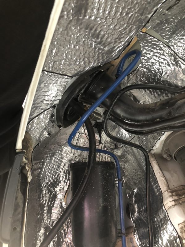 奔馳C200轎跑與噪聲隔絕全車意大利STEG史泰格隔音降噪汕頭星悅音響隔音解決車內(nèi)共振降低風(fēng)噪路噪胎噪