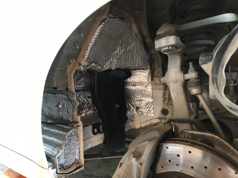 奔馳C200轎跑與噪聲隔絕全車意大利STEG史泰格隔音降噪汕頭星悅音響隔音解決車內(nèi)共振降低風(fēng)噪路噪胎噪