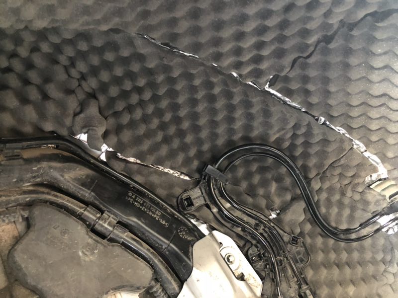 奔馳C200轎跑與噪聲隔絕全車意大利STEG史泰格隔音降噪汕頭星悅音響隔音解決車內(nèi)共振降低風(fēng)噪路噪胎噪