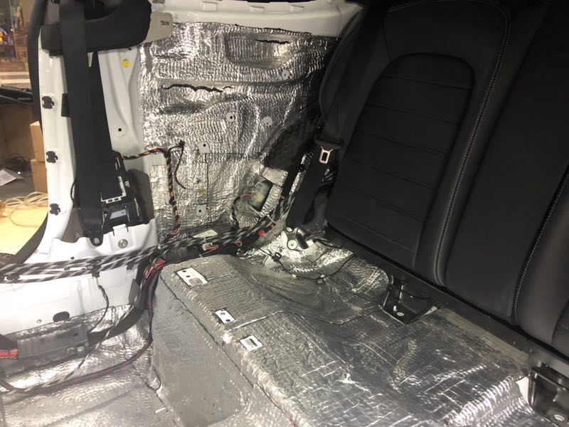 奔馳C200轎跑與噪聲隔絕全車意大利STEG史泰格隔音降噪汕頭星悅音響隔音解決車內(nèi)共振降低風(fēng)噪路噪胎噪