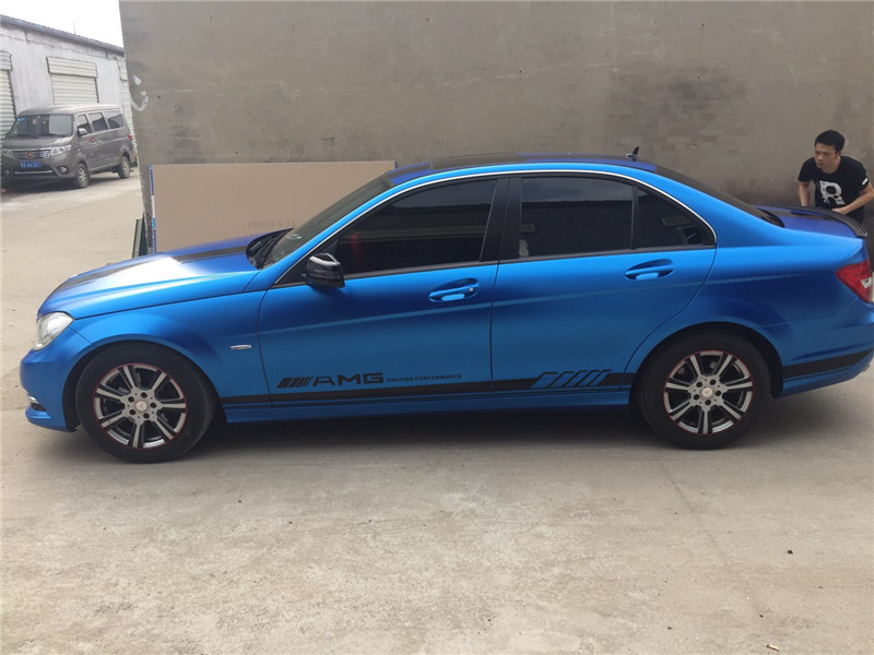 奔驰C200改色贴膜电光金属蓝车身改色贴膜效果图