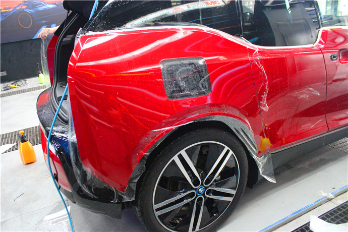 长沙进口汽车隐形车衣宝马i3全车身防护刮划漆面透明贴膜