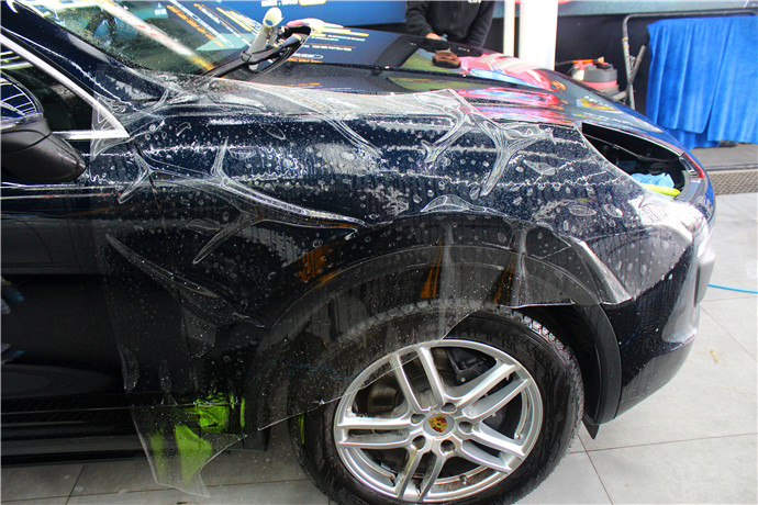 长沙汽车贴膜保时捷HEXIS透明膜进口高亮修复漆面透明膜