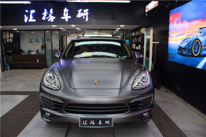 長沙車身改色貼膜保時捷綢紋深灰色改色膜全車貼膜改色膜