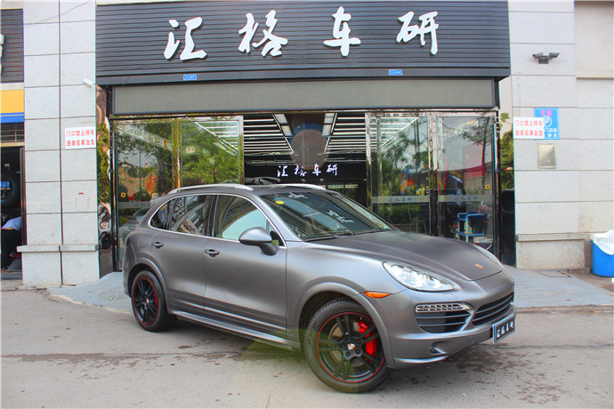 長沙車身改色貼膜保時捷綢紋深灰色改色膜全車貼膜改色膜