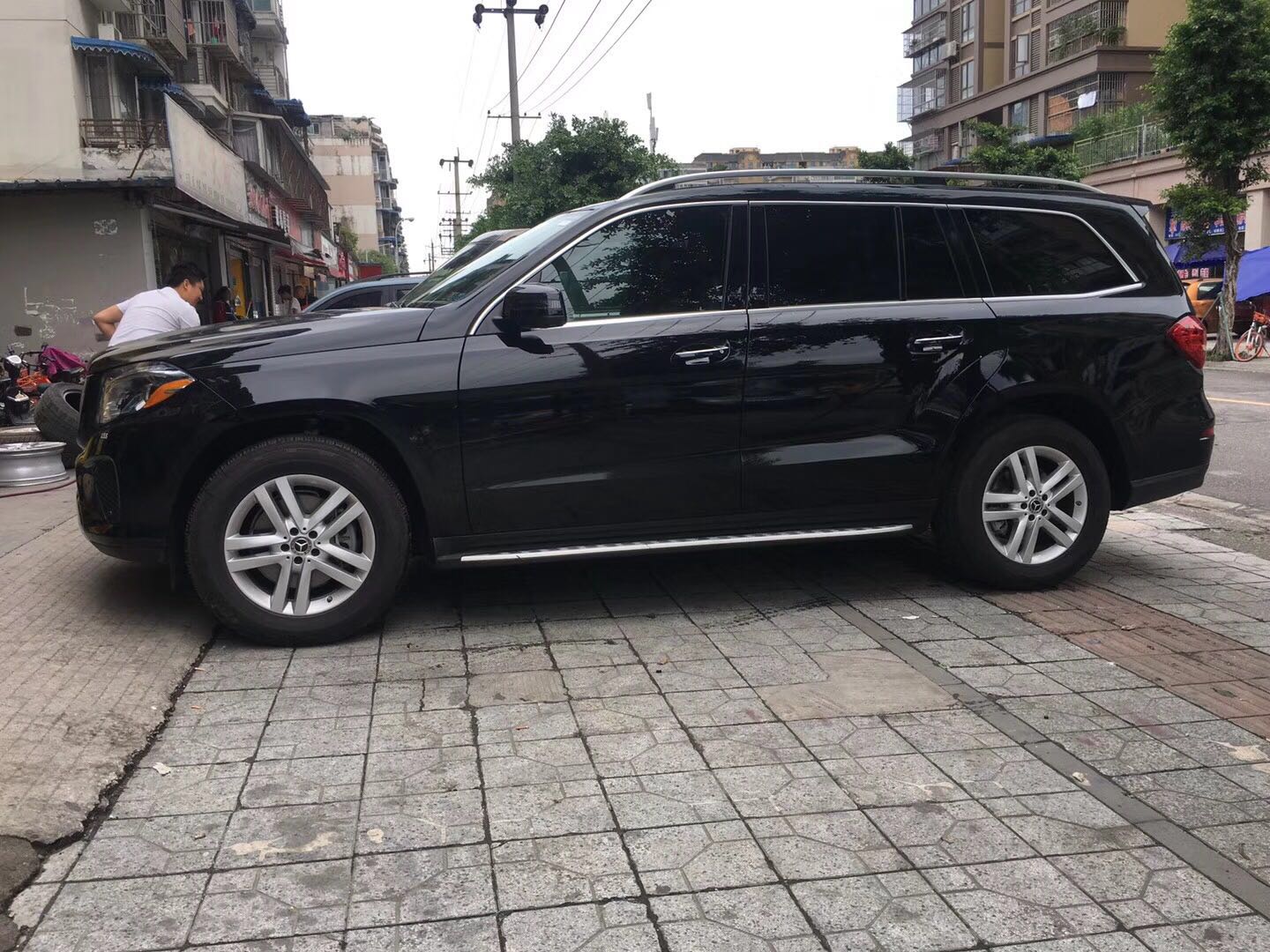 奔馳GL 升級(jí) 21寸AMG 多幅輪轂 成都紅駱駝輪轂改裝