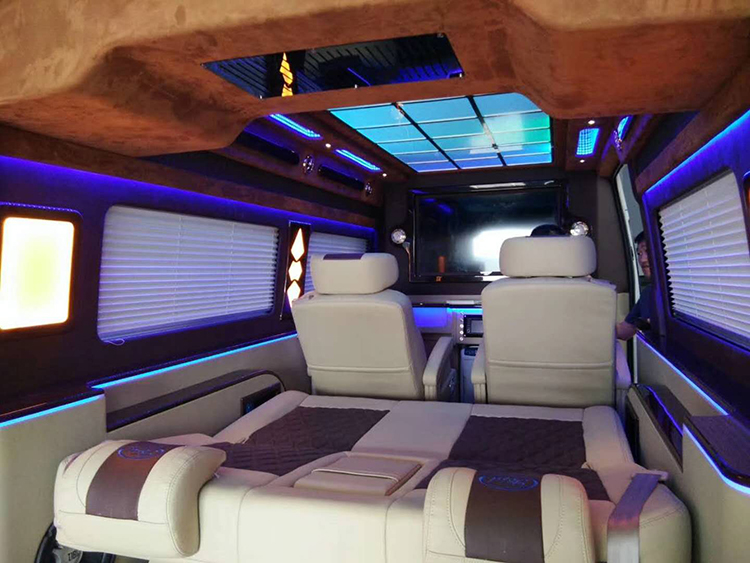 奔馳威霆航空座椅改裝