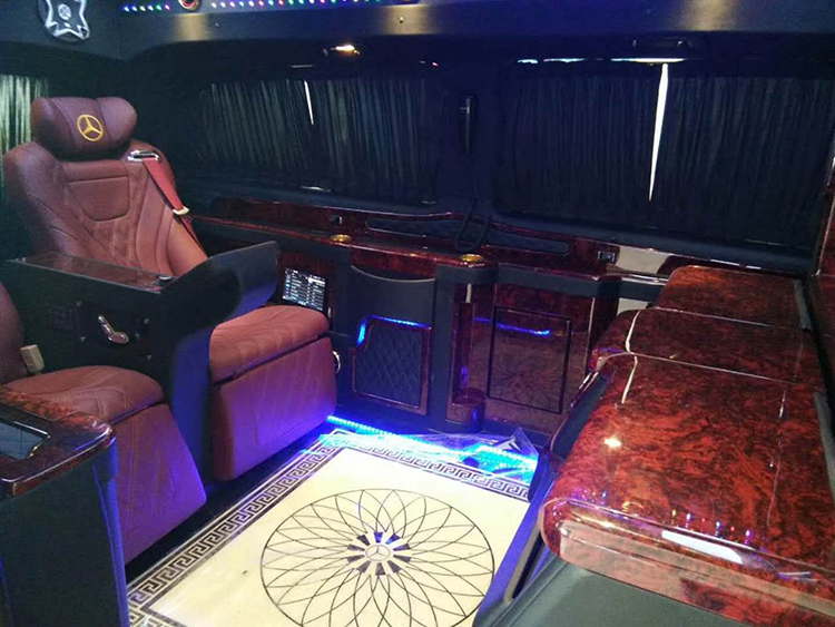 奔馳威霆航空座椅改裝