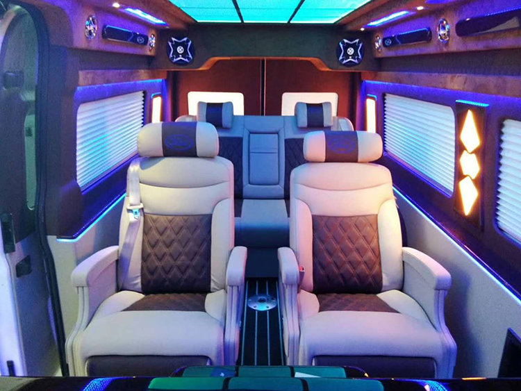 奔馳威霆航空座椅改裝