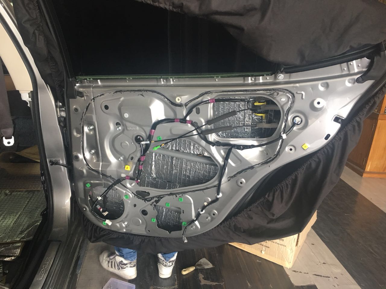 汽車隔音有必要做嗎？汕頭市星悅汽車音響雷克薩斯ES300H油電混合動(dòng)力全車隔音降噪方案出爐STEG史泰格隔音