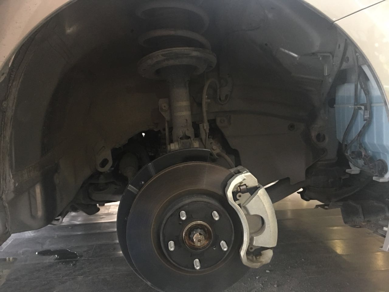 汽車隔音有必要做嗎？汕頭市星悅汽車音響雷克薩斯ES300H油電混合動(dòng)力全車隔音降噪方案出爐STEG史泰格隔音