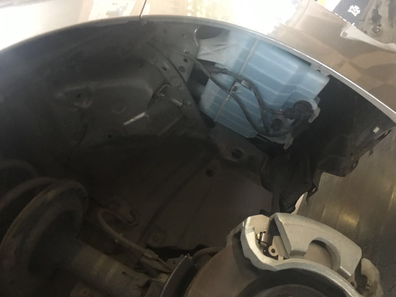 汽車隔音有必要做嗎？汕頭市星悅汽車音響雷克薩斯ES300H油電混合動(dòng)力全車隔音降噪方案出爐STEG史泰格隔音