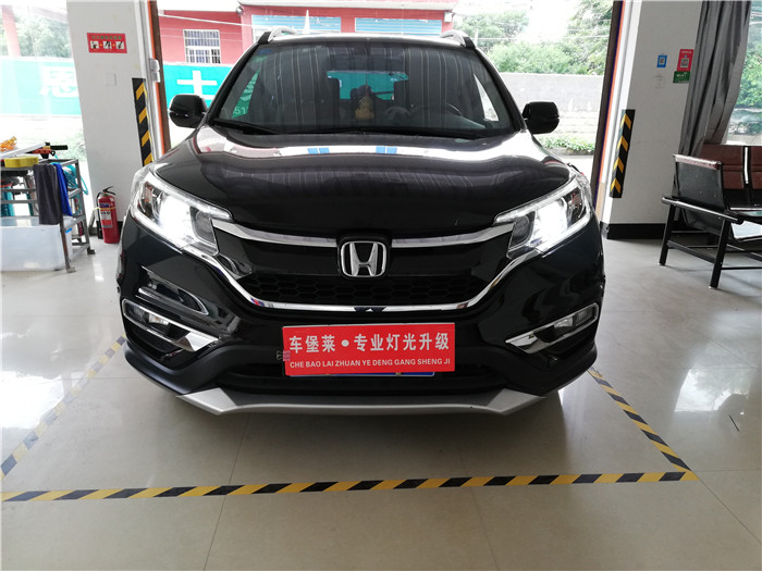 莆田涵江專業(yè)汽車大燈改裝店本田CR-V大燈改裝海5雙光透鏡+集成LED遠(yuǎn)光炮