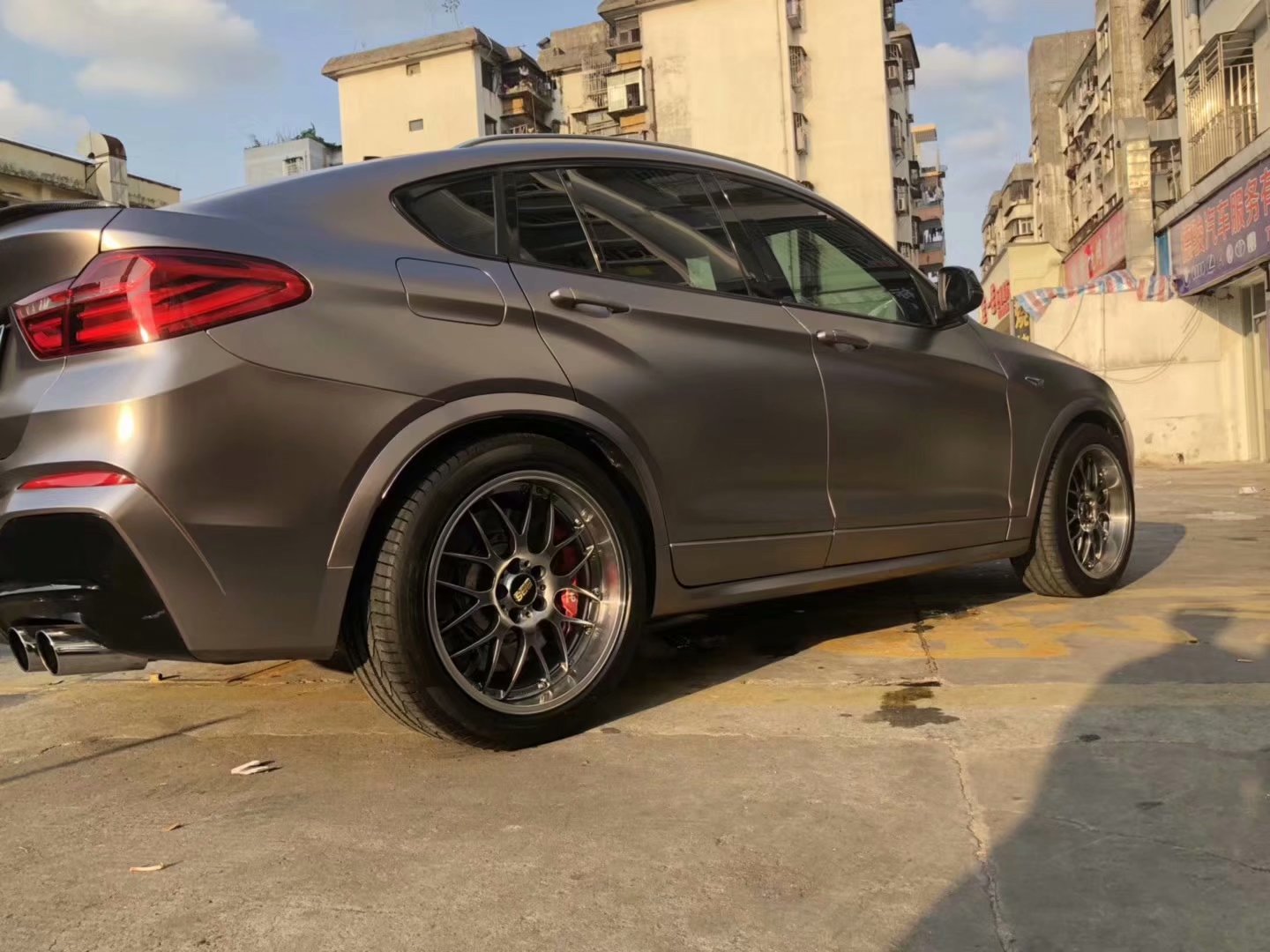寶馬 X4 ，換 BBS RS-GT 20寸 ，完工！