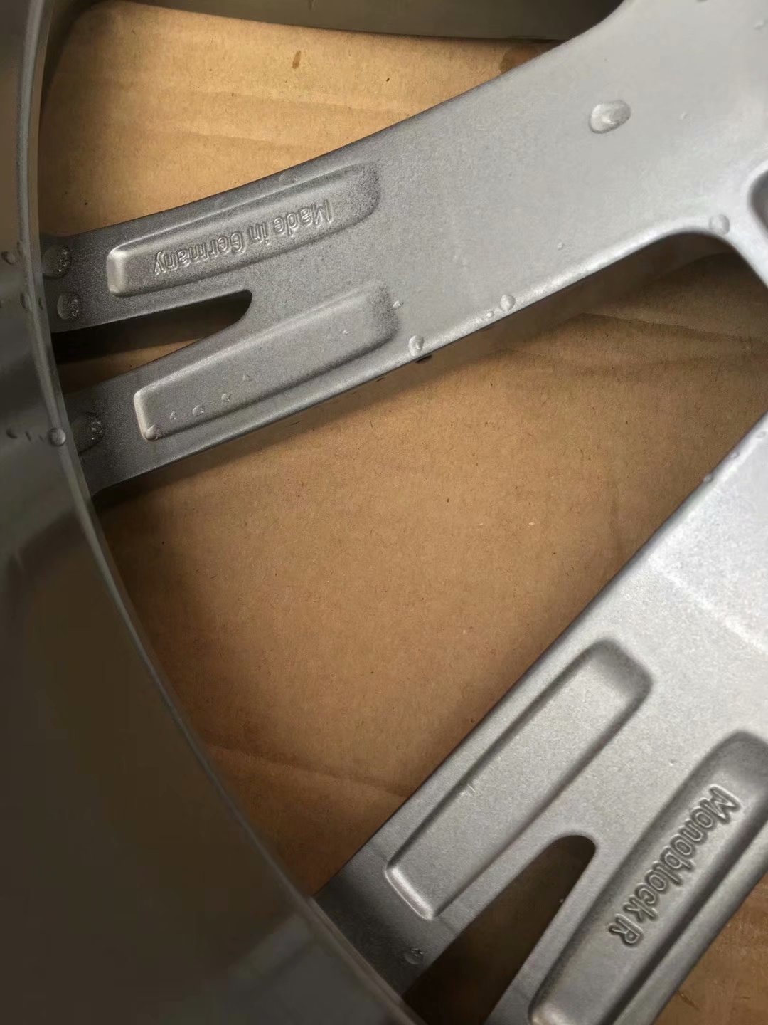 德國 巴博斯 Brabus  Monoblock 20寸 ，帶原裝墊片