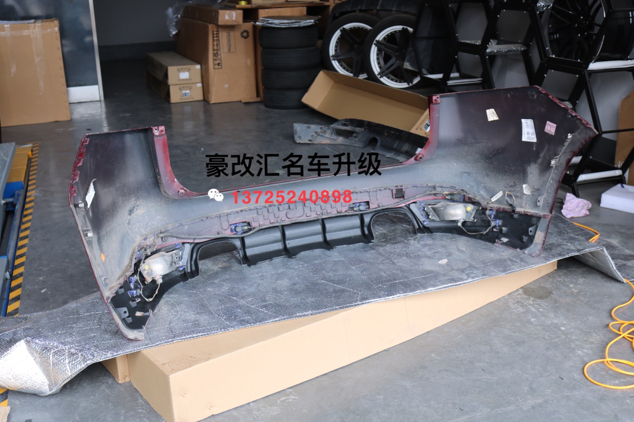 捷豹FPACE改裝運(yùn)動(dòng)版后杠四出尾喉 FPACE運(yùn)動(dòng)后包圍四出尾喉改裝案列