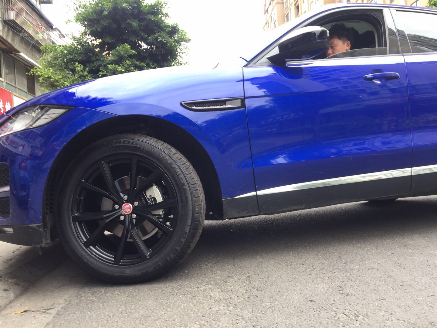 捷豹F-PACE 升級(jí)20寸SVR款鍛造輪轂 改裝案例