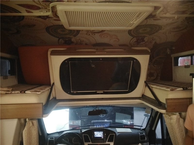 依維柯拓展式房車