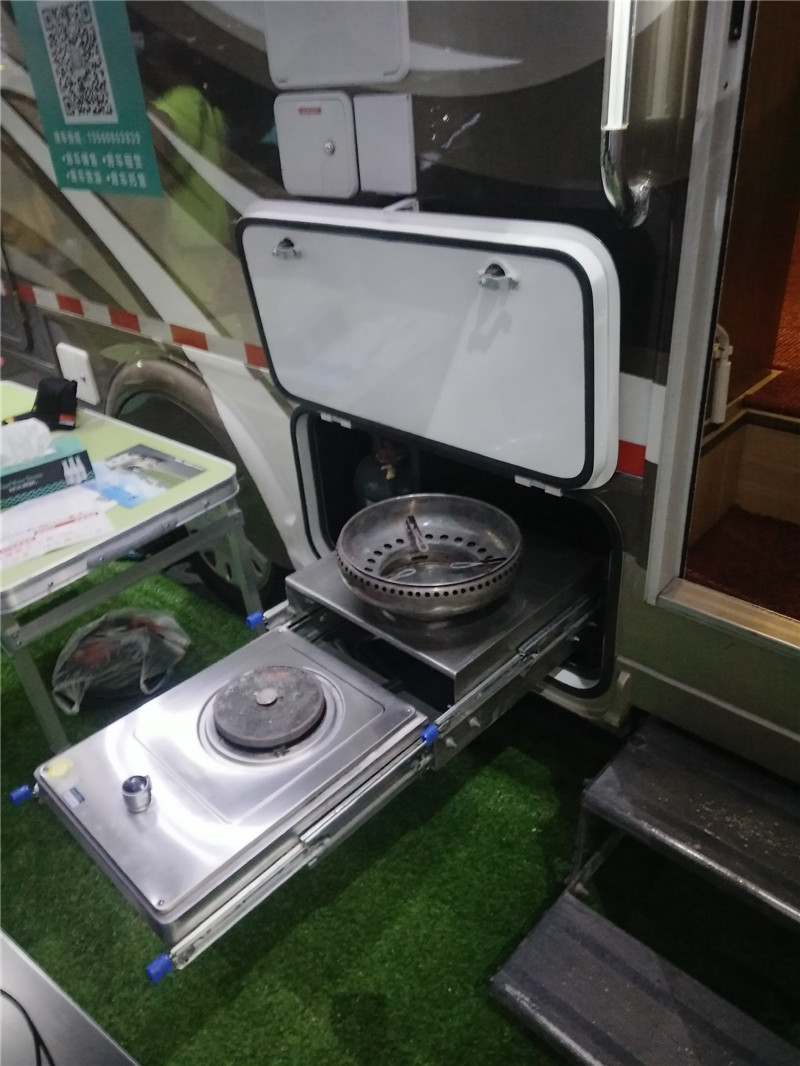 依維柯拓展式房車