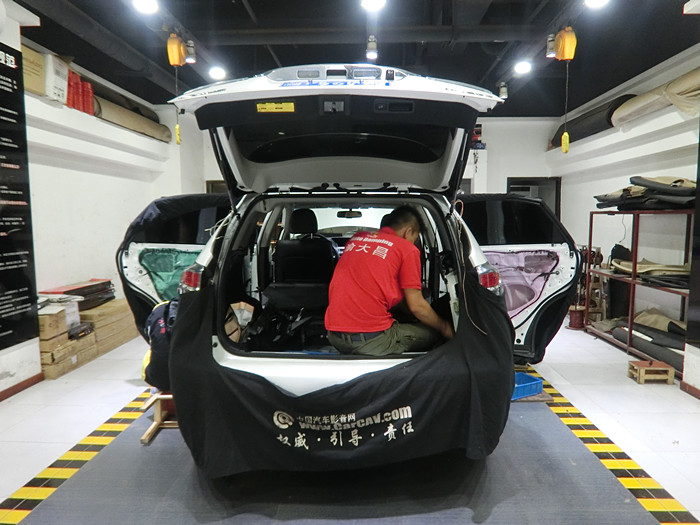 雷克薩斯RX270汽車音響改裝德國零點三分頻 DSP處理器 重慶渝大昌