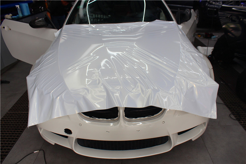 长沙汽车改装贴膜宝马M3全车钻石白变金拉花装饰进口改色膜