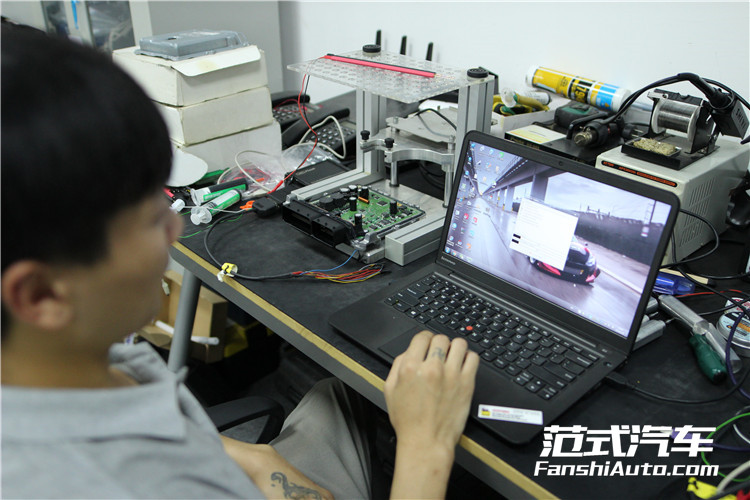 【俏皮】奔馳E300L 2.0T 刷ECU動力升級 范式汽車擁有勇敢的心！