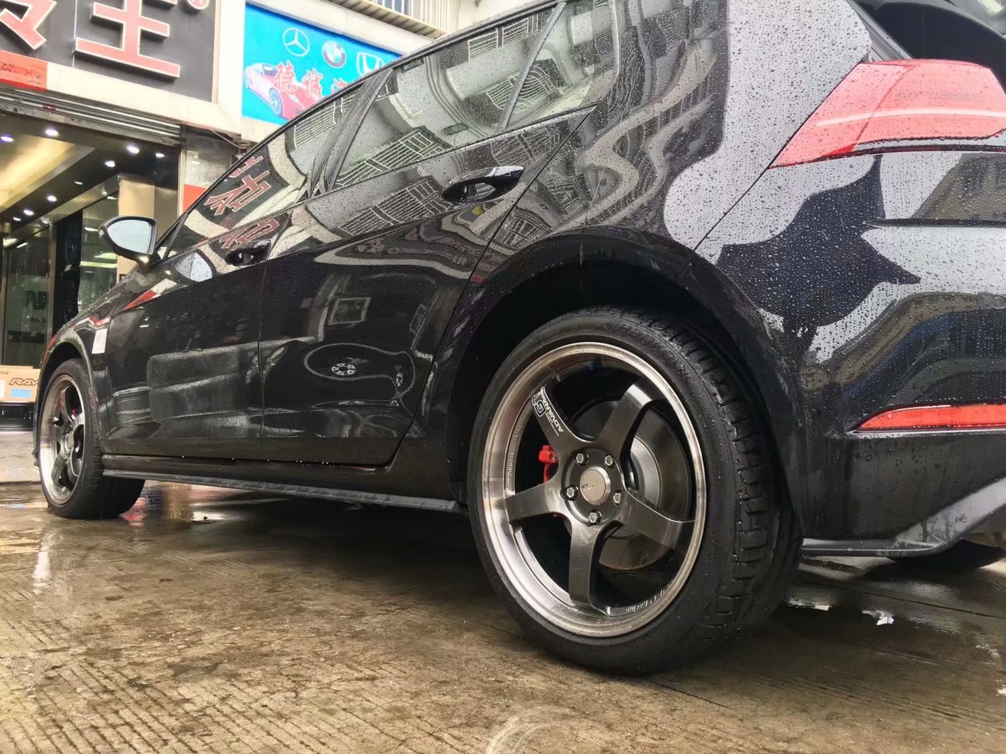 大眾，換 橫濱GT 18寸 完工！
