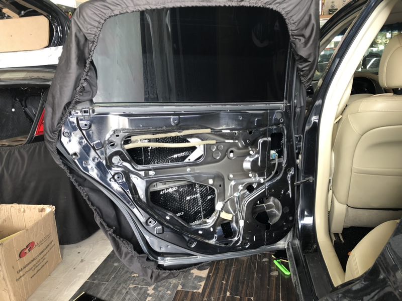 汕頭星悅汽車音響改裝日產(chǎn)天籟改裝德國喜力士L62C入門級別套餐升級山水隔音降噪