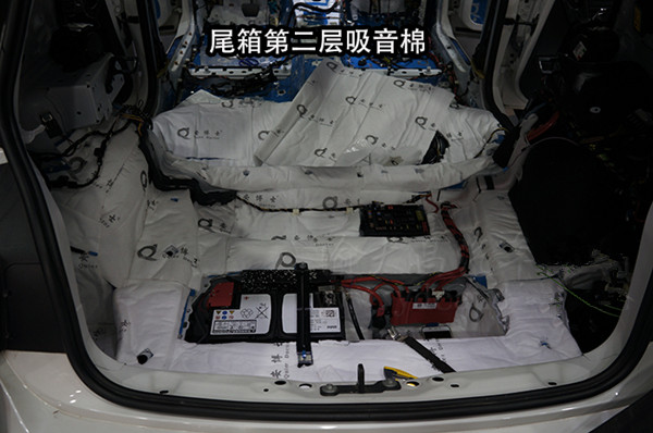 寶馬118拆儀表臺防火墻全車安博士藍(lán)鉆汽車隔音 重慶渝大昌改裝