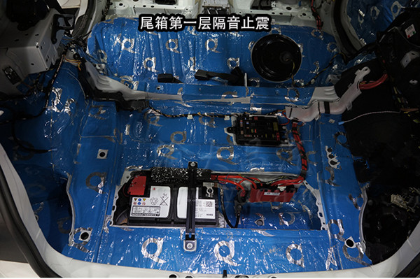 寶馬118拆儀表臺防火墻全車安博士藍(lán)鉆汽車隔音 重慶渝大昌改裝