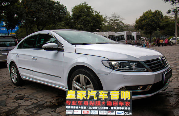 大眾CC高亮白車身改色貼膜案例——郴州市皇家音響