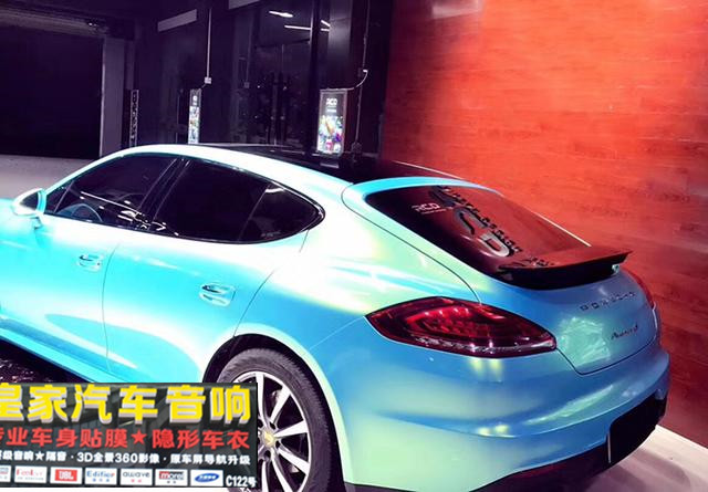 帕拉梅拉幻彩冰雪藍(lán)車身改色貼膜案例——郴州市皇家音響